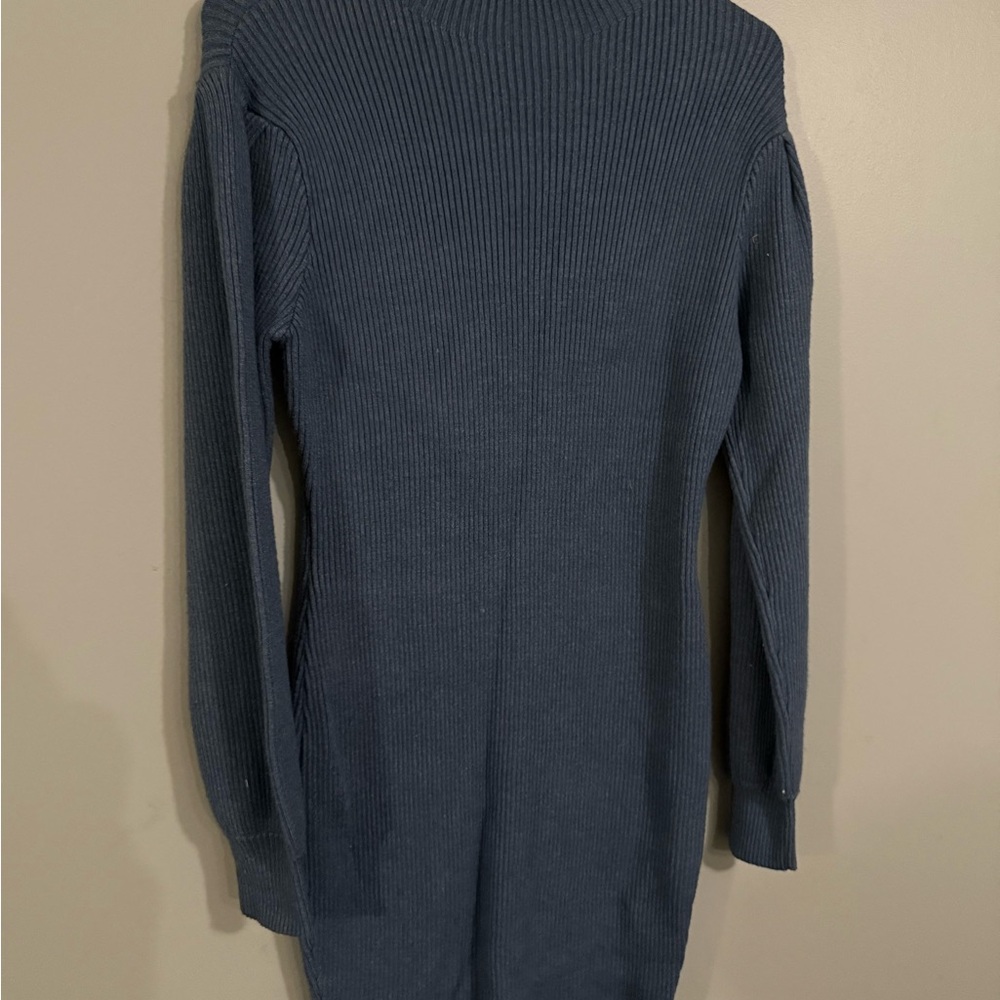 Elegant Blue Knit Dress